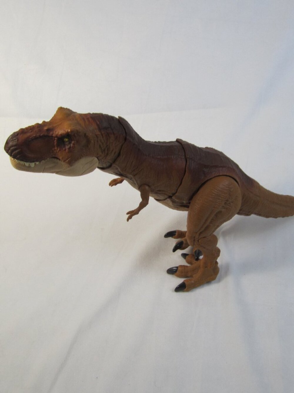 Jurassic World Thrash 'N Throw Tyrannosaurus Rex from Mattel - Used - Works